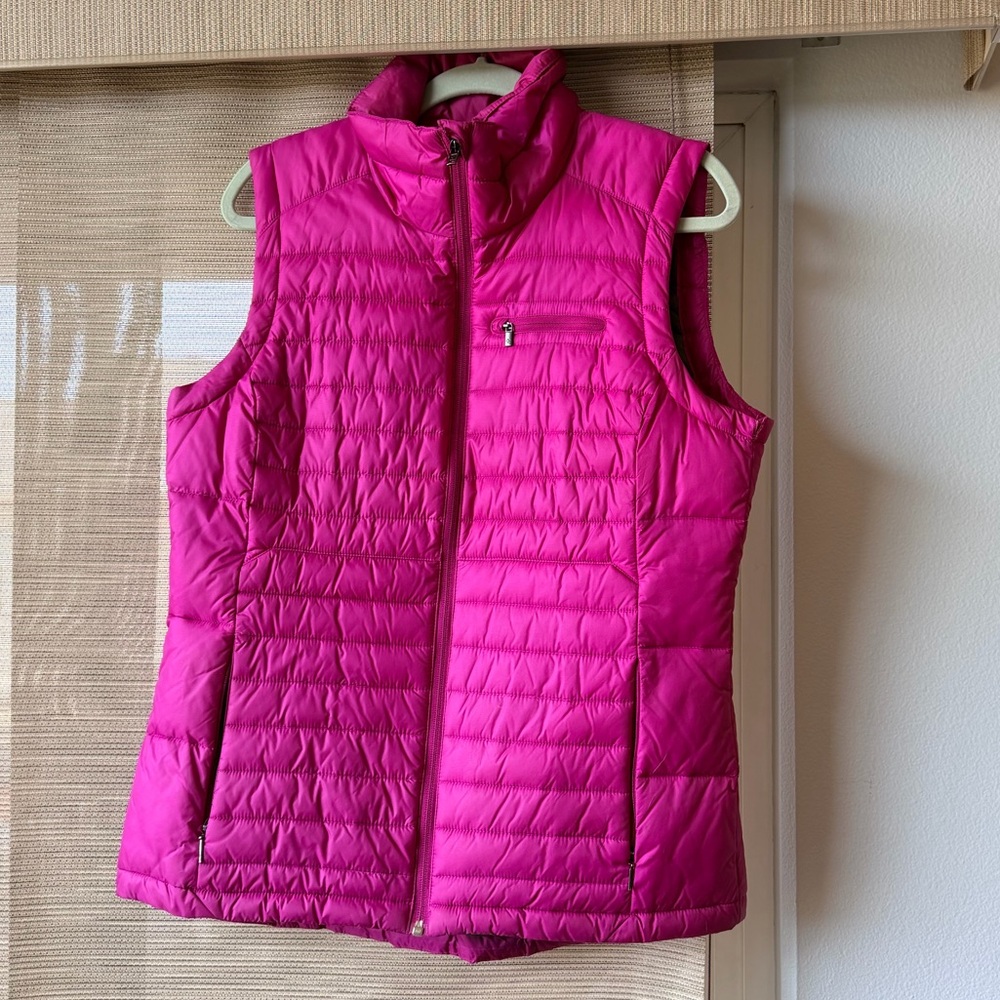 Columbia Fuchsia Outdoor Vest